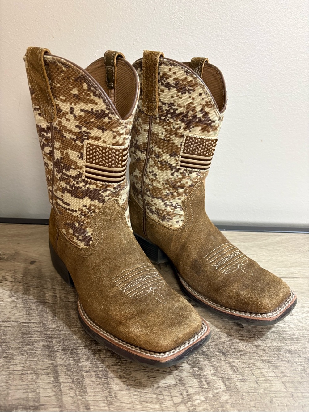 Boy's ARIAT Brown Suede PATRIOT Digital SAND CAMO Square Toe WESTERN BOOTS 2